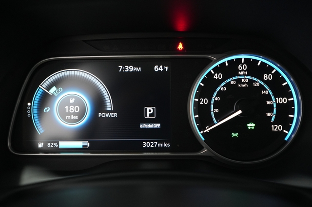 2025 Nissan LEAF