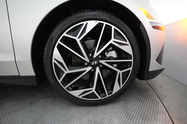 2025 Hyundai IONIQ 6
