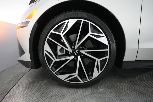 2025 Hyundai IONIQ 6
