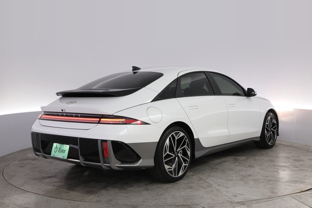 2025 Hyundai IONIQ 6