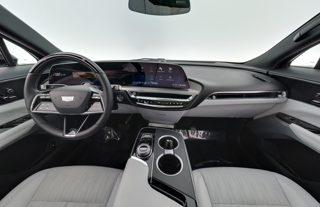 2024 Cadillac LYRIQ