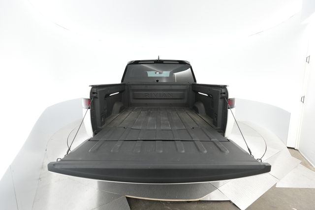 2022 Rivian R1T