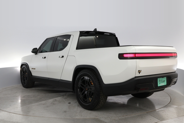 2022 Rivian R1T