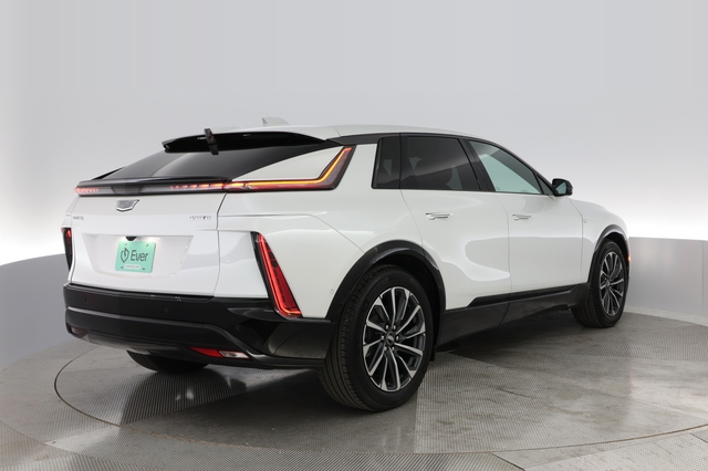 2024 Cadillac LYRIQ