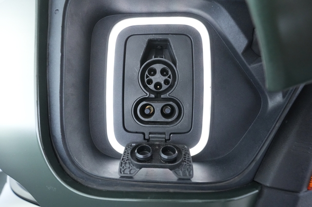 2022 Rivian R1T