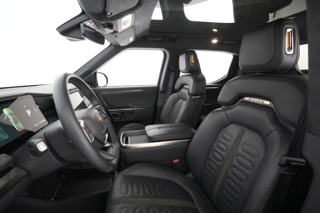 2022 Rivian R1T