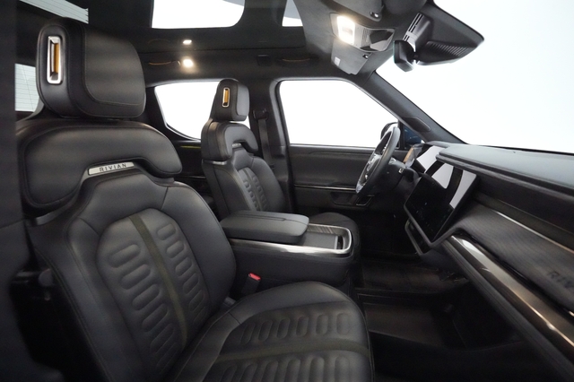 2022 Rivian R1T