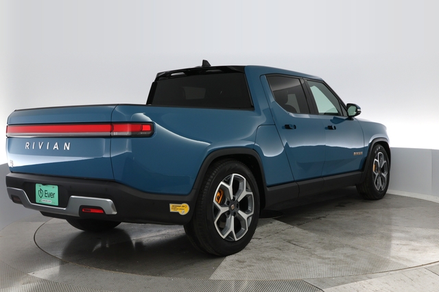 2022 Rivian R1T