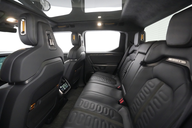 2022 Rivian R1T