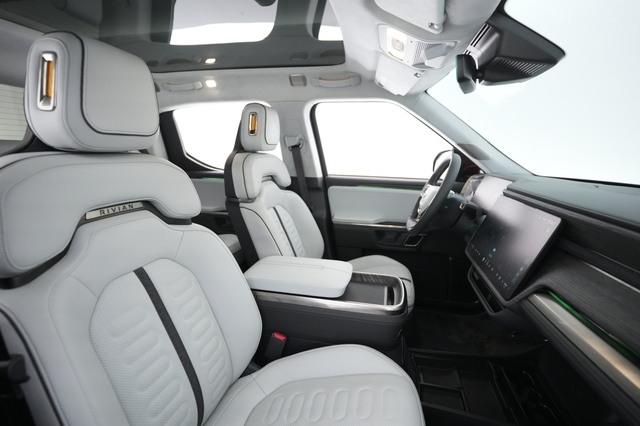 2022 Rivian R1T