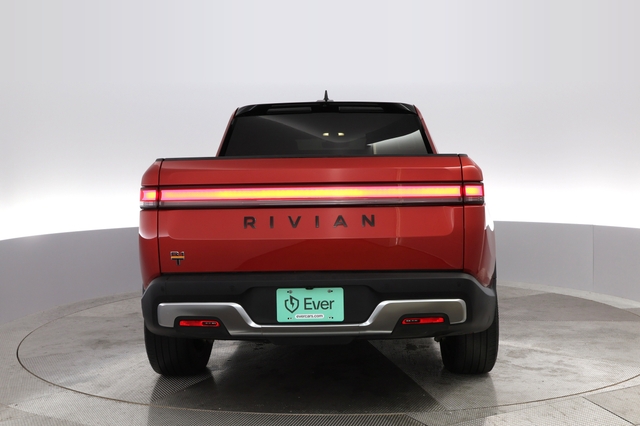 2022 Rivian R1T