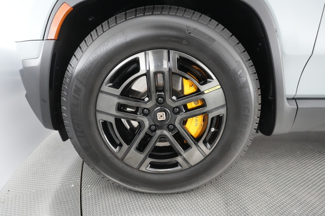 2022 Rivian R1T