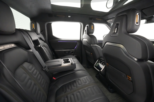 2022 Rivian R1T