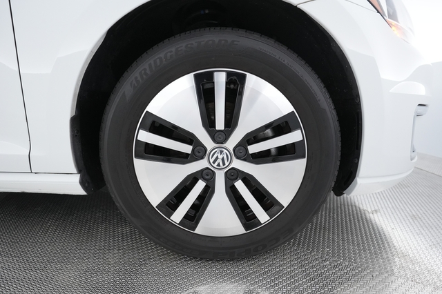 2018 Volkswagen e-Golf
