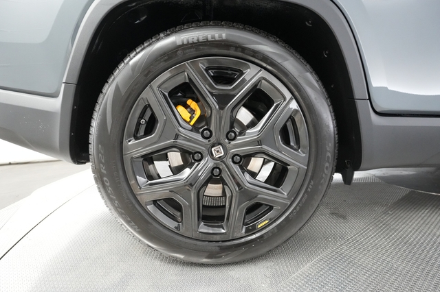 2022 Rivian R1T