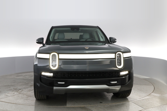 2022 Rivian R1T