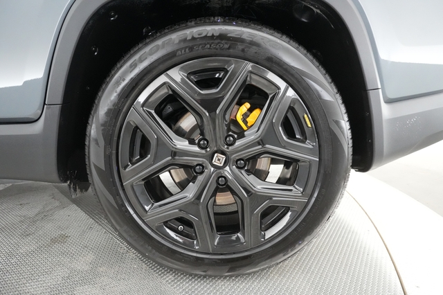 2022 Rivian R1T