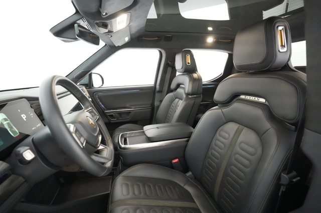 2022 Rivian R1T