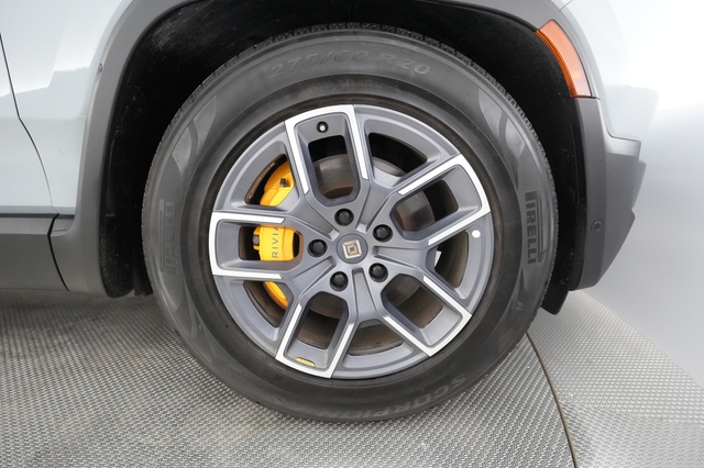 2022 Rivian R1T