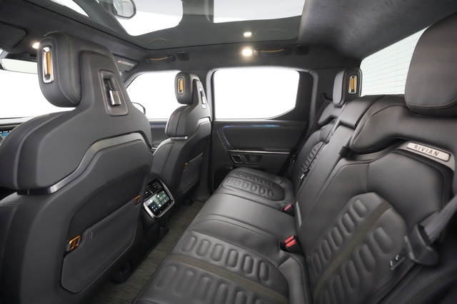 2022 Rivian R1T
