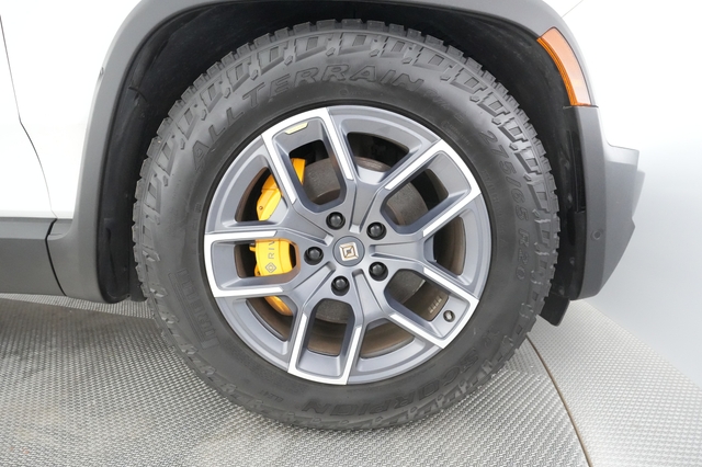 2022 Rivian R1T