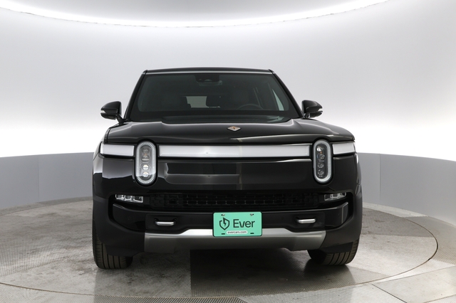 2022 Rivian R1S