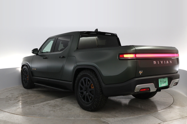2022 Rivian R1T