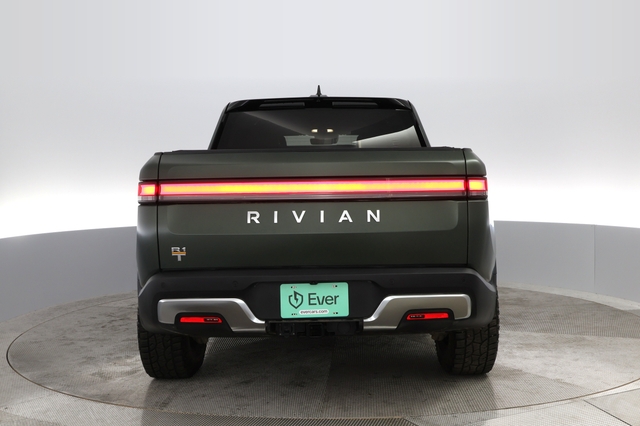 2022 Rivian R1T