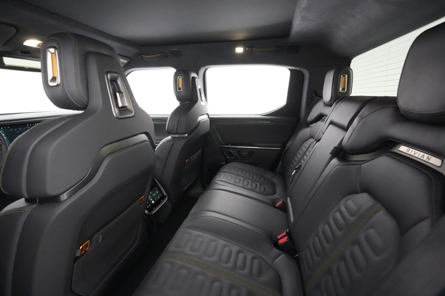 2022 Rivian R1T