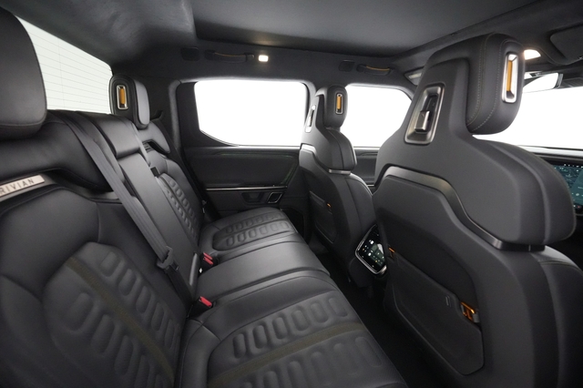 2022 Rivian R1T