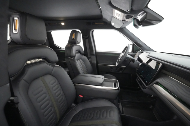 2022 Rivian R1T