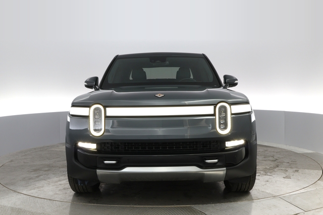 2022 Rivian R1T