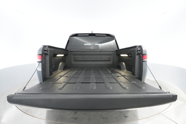 2022 Rivian R1T
