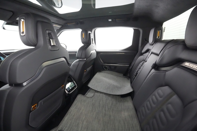 2022 Rivian R1T