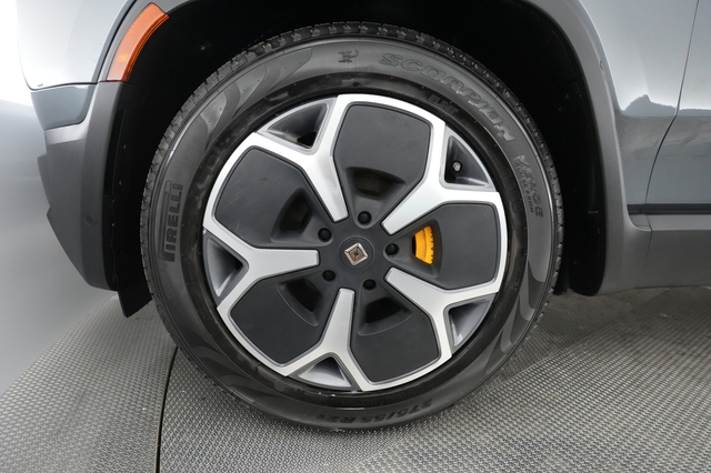 2022 Rivian R1T