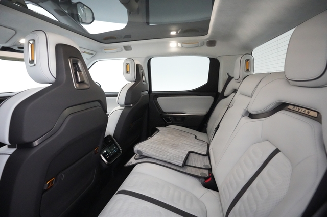2022 Rivian R1T