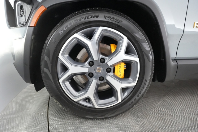 2022 Rivian R1T