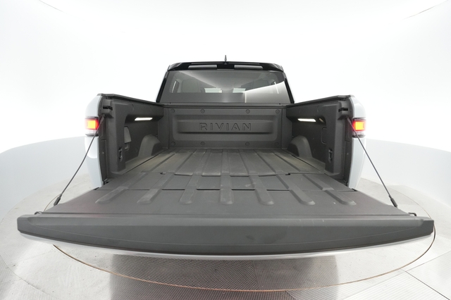2022 Rivian R1T