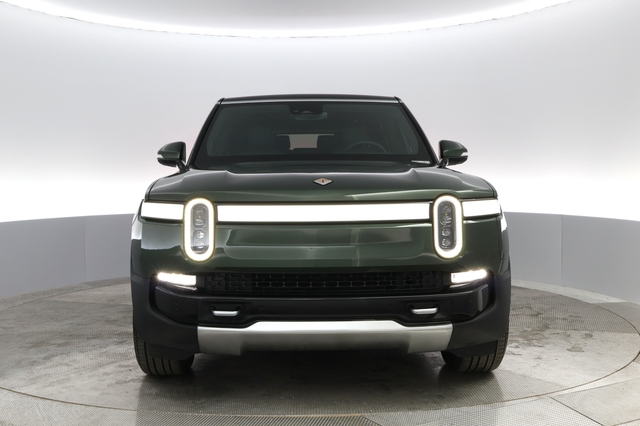 2023 Rivian R1S