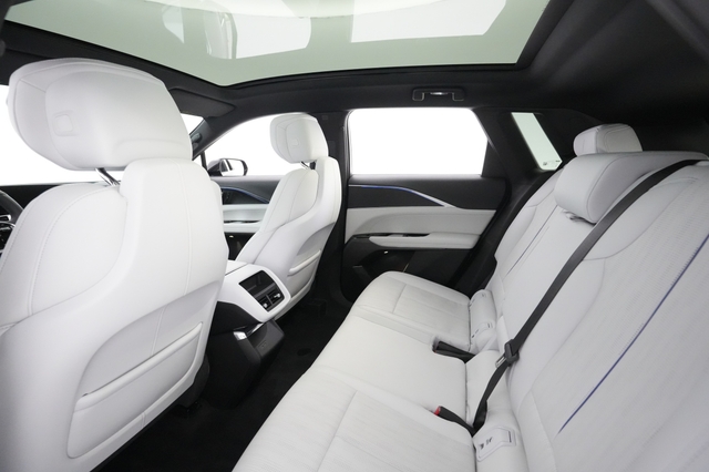 2024 Cadillac LYRIQ