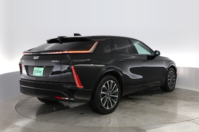 2024 Cadillac LYRIQ