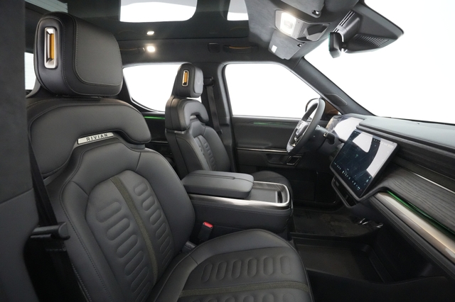 2022 Rivian R1T