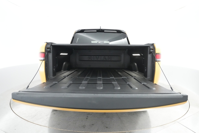 2022 Rivian R1T