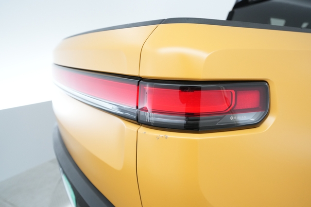 2022 Rivian R1T