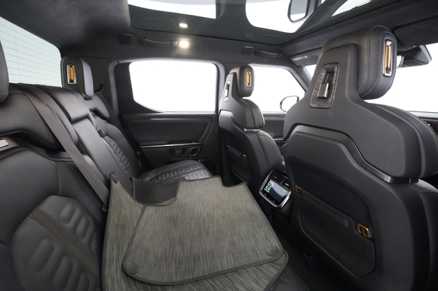 2022 Rivian R1T