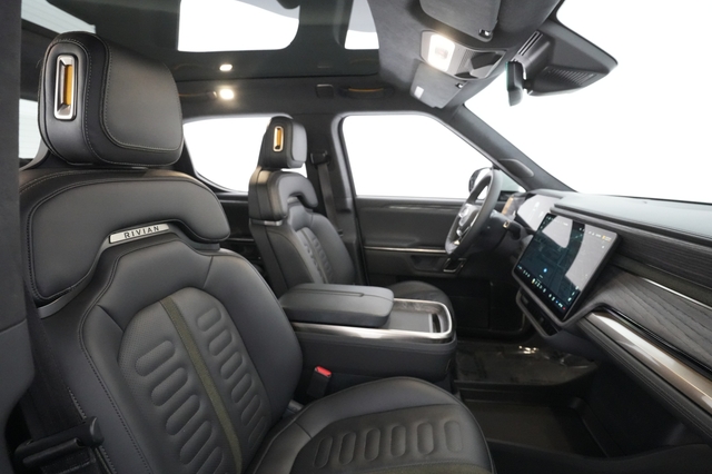 2022 Rivian R1T
