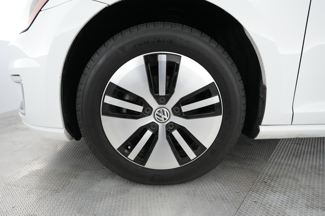 2016 Volkswagen e-Golf
