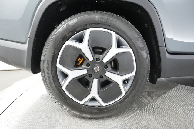 2022 Rivian R1T