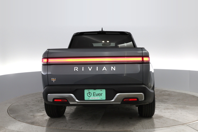 2022 Rivian R1T