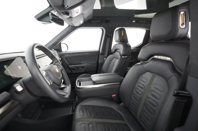 2022 Rivian R1T